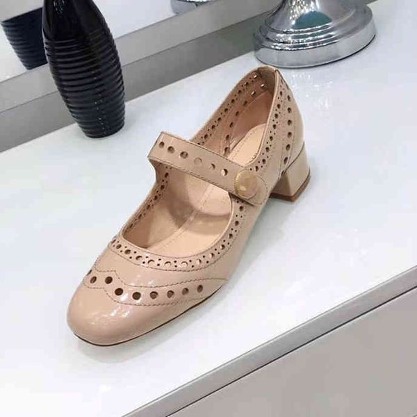 dress shoes spring style thick heel button college mary jane shoes women's middle shallow hole punching breathable single, Black
dress shoes spring style thick heel button college mary jane shoes women's middle shallow hole punching breathable single, Black