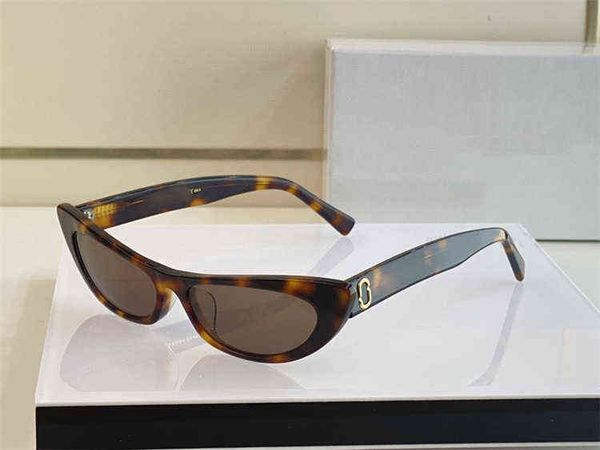 2022 new cat's eye sunglasses the same fashion small frame sun glasses womens vintage eyeglasses fashion, White;black
2022 new cat's eye sunglasses the same fashion small frame sun glasses womens vintage eyeglasses fashion, White;black