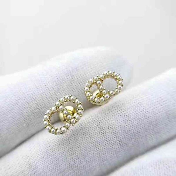 new pearl letter back hanging 925 sier pin earrings of 2022 luxury brand fashion design versatile ladies jewelry, Golden
new pearl letter back hanging 925 sier pin earrings of 2022 luxury brand fashion design versatile ladies jewelry, Golden