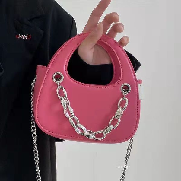 2022 new shoulder bag women's crossbody bag trendy western style all-match chain niche design fashion handbag
2022 new shoulder bag women's crossbody bag trendy western style all-match chain niche design fashion handbag