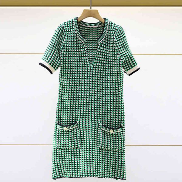 casual dresses fadan family spring women's french v-neck slim fit plaid knitted dress, Black;gray
casual dresses fadan family spring women's french v-neck slim fit plaid knitted dress, Black;gray