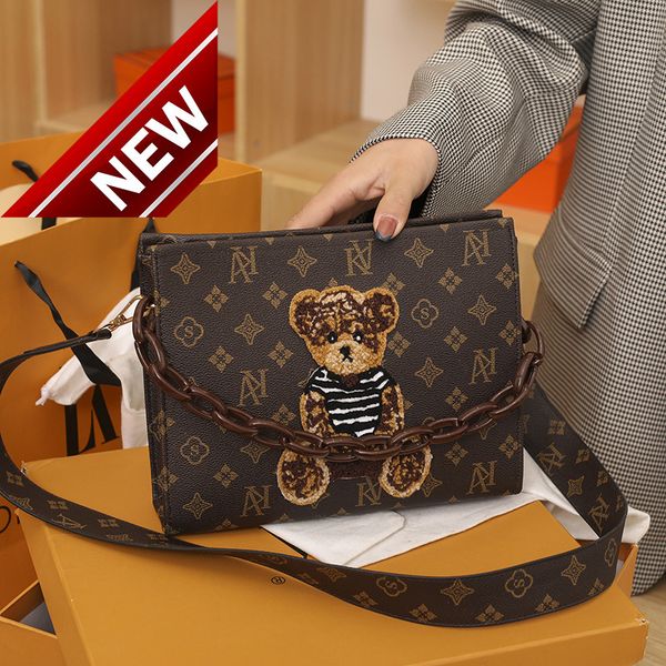 direct sale quality discount sbag net new 2022 women's printed bear fashionable style one shoulder msenger portable trend fashion women
direct sale quality discount sbag net new 2022 women's printed bear fashionable style one shoulder msenger portable trend fashion women