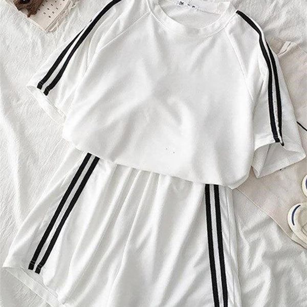 summer striped tracksuit set for women short sleeve t shirt mini shorts two piece female casual women s sportwear suit 220706, White
summer striped tracksuit set for women short sleeve t shirt mini shorts two piece female casual women s sportwear suit 220706, White