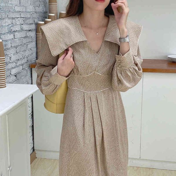 lantern sleeve split polka dot dresses korean chic autumn lapel woman dress high waist loose femme robe loungewear 210506, Black;gray
lantern sleeve split polka dot dresses korean chic autumn lapel woman dress high waist loose femme robe loungewear 210506, Black;gray