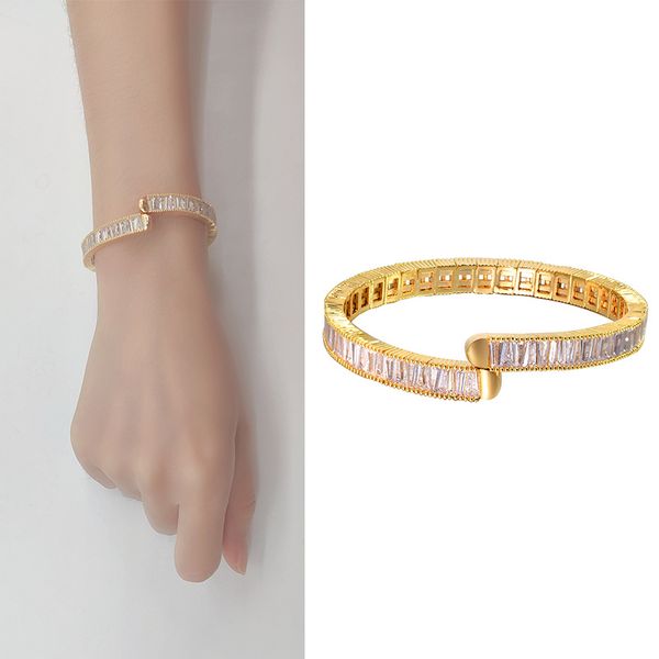 2022 fashion jewelry bangle bracelets copper cubic zirconia wrist bracelets crystal african rhinestone cuff for female luxulry accessories g, Golden;silver
2022 fashion jewelry bangle bracelets copper cubic zirconia wrist bracelets crystal african rhinestone cuff for female luxulry accessories g, Golden;silver