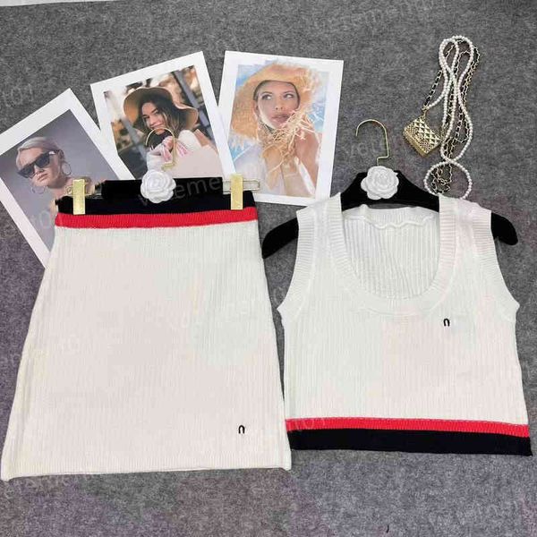 womenstwo piece dress letter embroidered contrast knit sleeveless tanks and skirt luxury designer tracksuit women clothing 0912, White
womenstwo piece dress letter embroidered contrast knit sleeveless tanks and skirt luxury designer tracksuit women clothing 0912, White