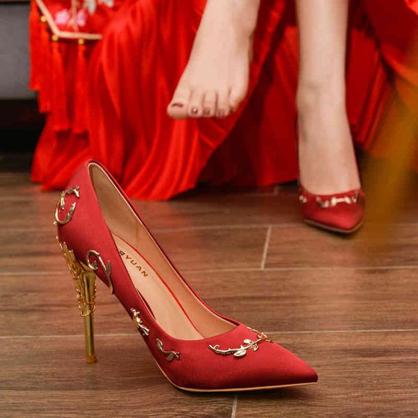 sandals xiuhe wedding shoes women's chinese dragon and phoenix coat dress red high-heeled toast clothes two wear not tired feet bride, Black
sandals xiuhe wedding shoes women's chinese dragon and phoenix coat dress red high-heeled toast clothes two wear not tired feet bride, Black