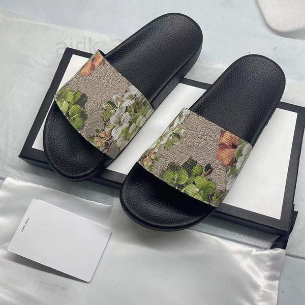 stylish slippers stripe sandals men women slipper bee letter print flip flops fashion beach slides summer, Black
stylish slippers stripe sandals men women slipper bee letter print flip flops fashion beach slides summer, Black
