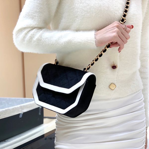 original quality fashion lady chains handbag classic cover cross body saddles bags 19cm designer flap bag women evening bags with box c037, Black
original quality fashion lady chains handbag classic cover cross body saddles bags 19cm designer flap bag women evening bags with box c037, Black