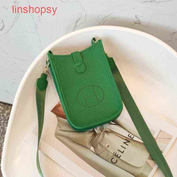 designer herme bags evelyn 2022 new mobile phone bag mini messenger togo leather litchi pattern buc 
designer herme bags evelyn 2022 new mobile phone bag mini messenger togo leather litchi pattern buc