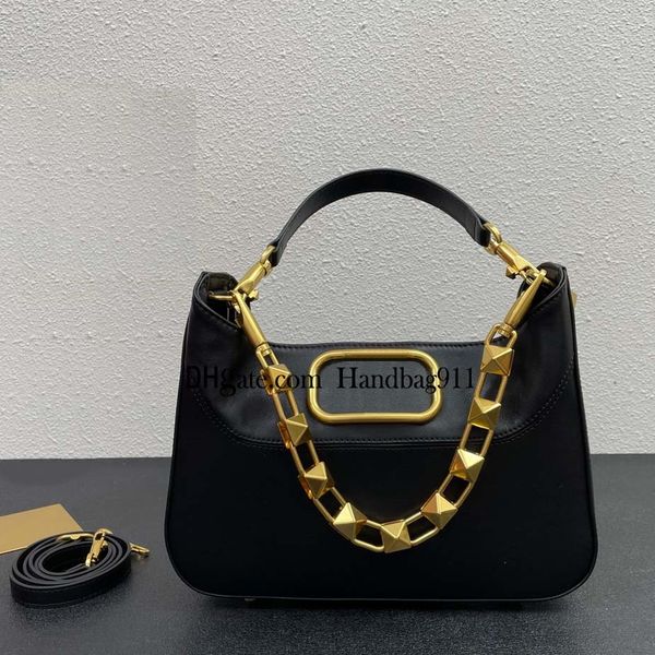 luxury brand shoulder bags designer big v hardware large capacity genuine leather women's new fashion handbags women handbag crossbody
luxury brand shoulder bags designer big v hardware large capacity genuine leather women's new fashion handbags women handbag crossbody