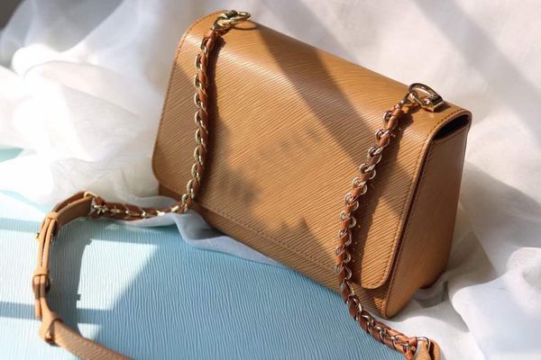 luxury twist lock tote handbag designer shoulder bag for women crossbody purses fashion wild at heart leopard handle hand bags lady totes wo
luxury twist lock tote handbag designer shoulder bag for women crossbody purses fashion wild at heart leopard handle hand bags lady totes wo