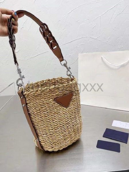 handbag 17cm women luxurys wicker designer summer beach straw s casual rattan tote woman handbags woven female totes large capacity lady buc
handbag 17cm women luxurys wicker designer summer beach straw s casual rattan tote woman handbags woven female totes large capacity lady buc