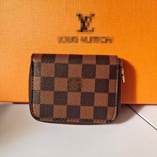 designer leather l small wallet fashion woman mens lovers handbag coin card bag printing creative classic zipper mini chain zero v card wall, Red;black
designer leather l small wallet fashion woman mens lovers handbag coin card bag printing creative classic zipper mini chain zero v card wall, Red;black