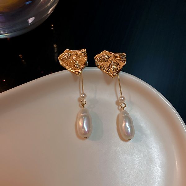 925 silver needle one style for dual-wear irregular pearl earrings french retro simple stud tassel special eardrop for women, Golden
925 silver needle one style for dual-wear irregular pearl earrings french retro simple stud tassel special eardrop for women, Golden