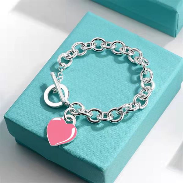 2022 brand original jewelry cuff designer ot buckle full pink enamel heart pendant women's fashion simple high-end thick chain bracelet, White
2022 brand original jewelry cuff designer ot buckle full pink enamel heart pendant women's fashion simple high-end thick chain bracelet, White