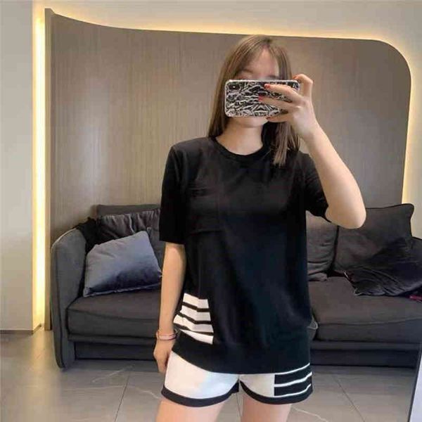 t-shirt 2022 summer luxury brand men 4-bar knit blouse style casual women's t-shirt, White;black
t-shirt 2022 summer luxury brand men 4-bar knit blouse style casual women's t-shirt, White;black