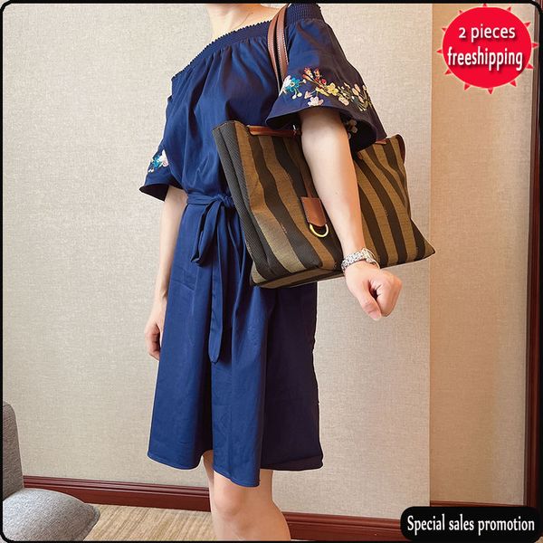 factory online export designer brand bag handbag 2022 new leather canvas tote female large capacity computer
factory online export designer brand bag handbag 2022 new leather canvas tote female large capacity computer