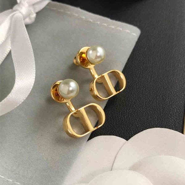 outlet popular small pearl earrings women's simple and versatile geometric earrings, Golden
outlet popular small pearl earrings women's simple and versatile geometric earrings, Golden