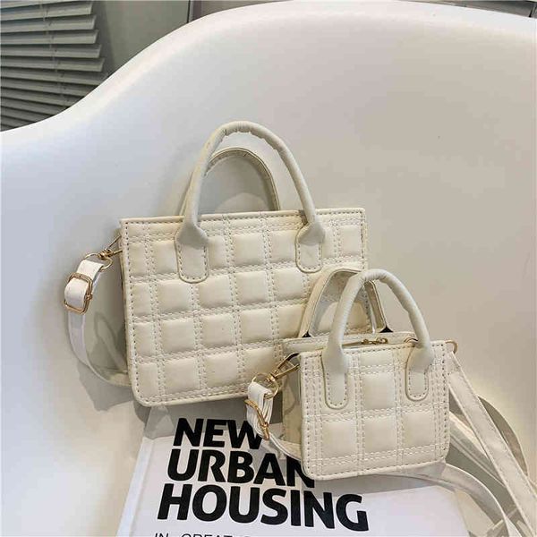 summer fashion square women's bag single shoulder messenger color simple small wholesale western style ladies designer bags
summer fashion square women's bag single shoulder messenger color simple small wholesale western style ladies designer bags