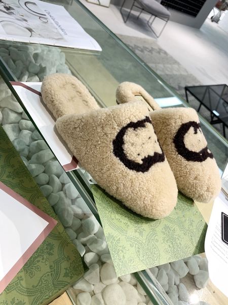 2023 leather women summer flat slipper casual shoes fashion beach woman big head printed letters slippers printing flower colours, Black
2023 leather women summer flat slipper casual shoes fashion beach woman big head printed letters slippers printing flower colours, Black