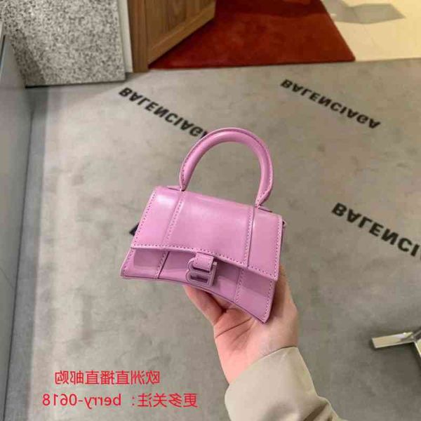 handbag designer balenciga pingping direct mail order hourglass bag crocodile mini portable messenger shoulder crossbody k9jp
handbag designer balenciga pingping direct mail order hourglass bag crocodile mini portable messenger shoulder crossbody k9jp