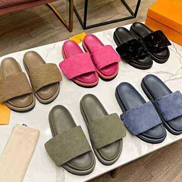 designer slippers pool pillow comfort sandals smooth calfskin slipper women mens flat shoes, Black
designer slippers pool pillow comfort sandals smooth calfskin slipper women mens flat shoes, Black