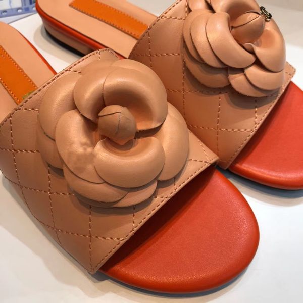luxury designer leather ladies sandals summer flat slipper fashion beach camellia letters slippers women shoes with box, Black
luxury designer leather ladies sandals summer flat slipper fashion beach camellia letters slippers women shoes with box, Black
