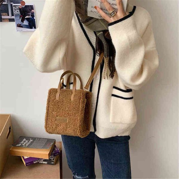 swdf women winter shoulder bag lamb wool warm soft autumn ins square cross body portable casual beige khaki girls preppy style 220426
swdf women winter shoulder bag lamb wool warm soft autumn ins square cross body portable casual beige khaki girls preppy style 220426