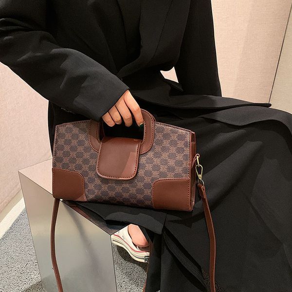 designer bags ins niche design autumn and winter large women's 2022 new fashion portable messenger net red small square
designer bags ins niche design autumn and winter large women's 2022 new fashion portable messenger net red small square
