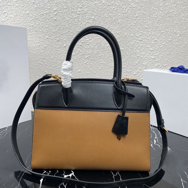 women's versatile temperament big shopping shoulder bag capacity fine workmanship simple design suitable for all occasions
women's versatile temperament big shopping shoulder bag capacity fine workmanship simple design suitable for all occasions