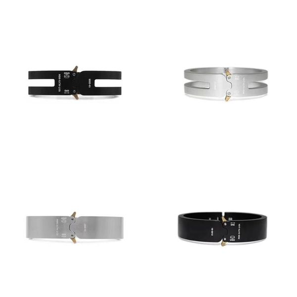 2019 1017 alyx studio logo functional bracelet men women fashion bracelet hip hop outdoor street accessories festival gift 210e, Black
2019 1017 alyx studio logo functional bracelet men women fashion bracelet hip hop outdoor street accessories festival gift 210e, Black