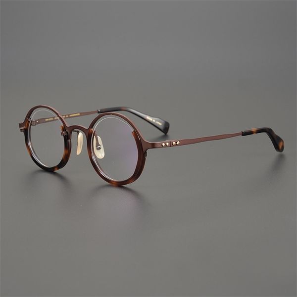 70% factory outlet sales limited round frame hand-made irregular shape eyeglass frame is unique, and the artistic frame can be matched with, White;black
70% factory outlet sales limited round frame hand-made irregular shape eyeglass frame is unique, and the artistic frame can be matched with, White;black