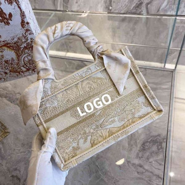 2022 d handbag shoulder women's new fashionchain crossbody party evening s mini small square luxury bag
2022 d handbag shoulder women's new fashionchain crossbody party evening s mini small square luxury bag