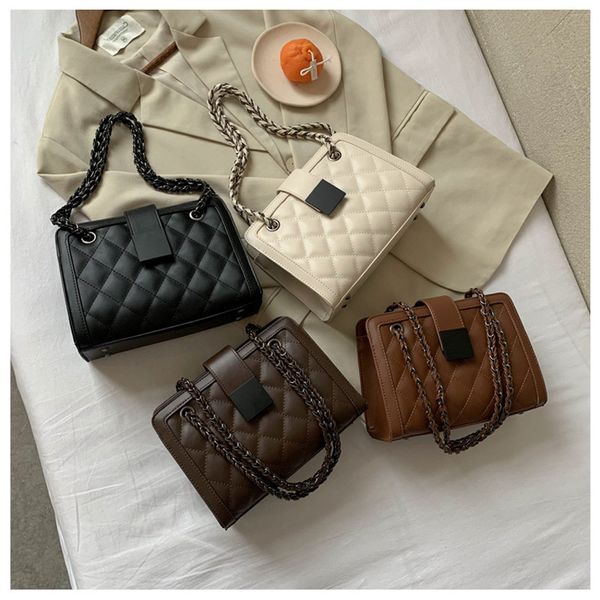 leather messenger bag designer shoulder bags embroidery thread luxury lady chain bag trendy fashion plain underarm bag diamond lattice hbp
leather messenger bag designer shoulder bags embroidery thread luxury lady chain bag trendy fashion plain underarm bag diamond lattice hbp
