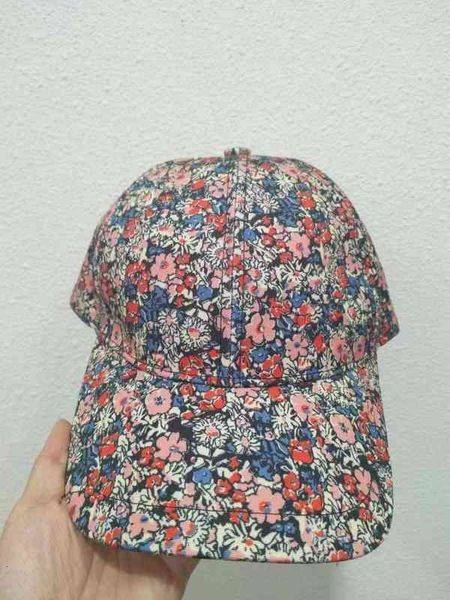 flower series autumn sun shading plain print sun hat dome men's and women's baseball cap, Blue;gray
flower series autumn sun shading plain print sun hat dome men's and women's baseball cap, Blue;gray