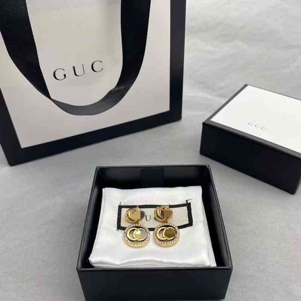 2022 factory wholesale new new ring hollowed out diamond inlaid 925 silver needle earrings bqan, Golden
2022 factory wholesale new new ring hollowed out diamond inlaid 925 silver needle earrings bqan, Golden