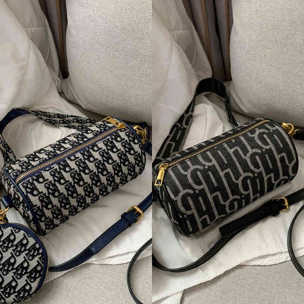 women's new fashion broadband evening for women wedding golden clutch purse chain shoulder bag small party handbags with
women's new fashion broadband evening for women wedding golden clutch purse chain shoulder bag small party handbags with