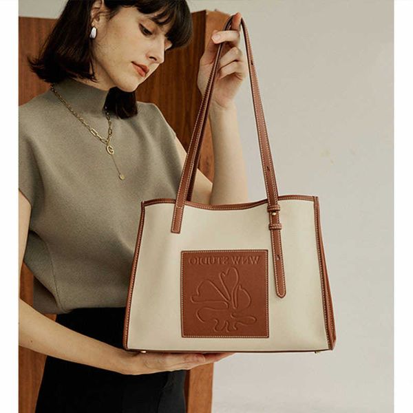 2022 spring and summer new messenger bags women's leather large capacity bags women's small single shoulder bag tote bag cow leath
2022 spring and summer new messenger bags women's leather large capacity bags women's small single shoulder bag tote bag cow leath