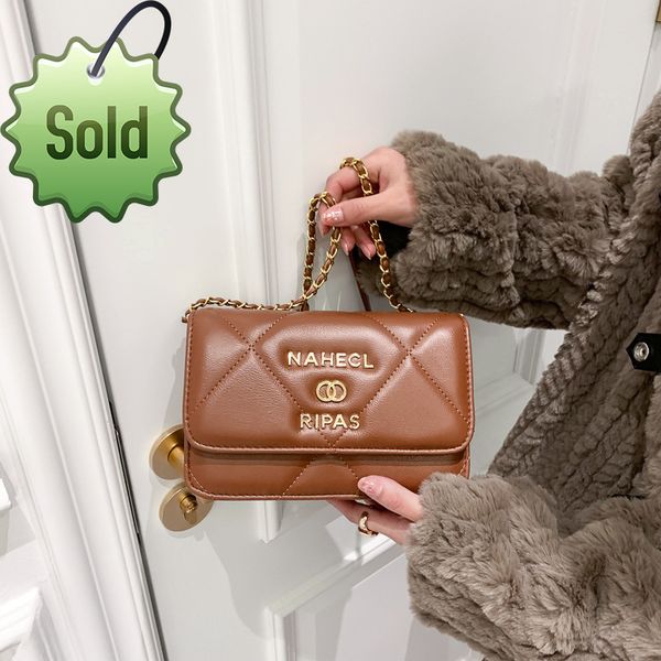 new women's texture style chain fashion solid color shoulder messenger ladies designer bag handbag
new women's texture style chain fashion solid color shoulder messenger ladies designer bag handbag