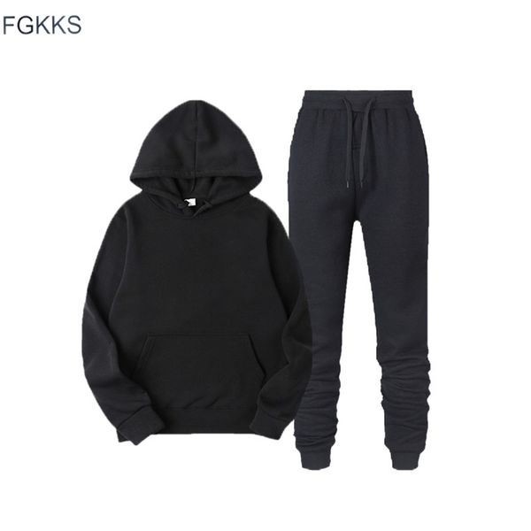 fgkks fashion men's sports sets solid color street men casual hoodies suit comfortable simple male tracksuit 201128, Gray
fgkks fashion men's sports sets solid color street men casual hoodies suit comfortable simple male tracksuit 201128, Gray