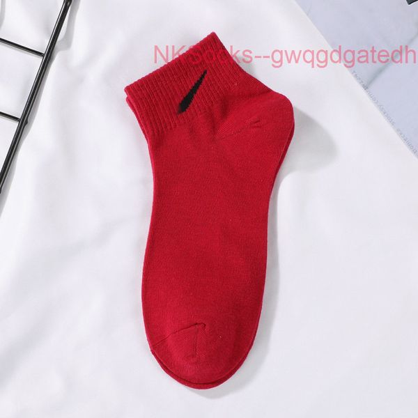 fashion classic men's socks hook brand designer women's leisure lovers' short tube sportsocks luxury women men breathable ver, Black
fashion classic men's socks hook brand designer women's leisure lovers' short tube sportsocks luxury women men breathable ver, Black
