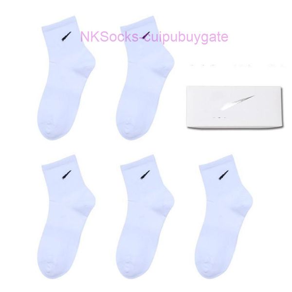 classic fashion men's socks gift box stockings hook brand black white gray medium tube sports cotton sweat absorbing sock men women lux
classic fashion men's socks gift box stockings hook brand black white gray medium tube sports cotton sweat absorbing sock men women lux