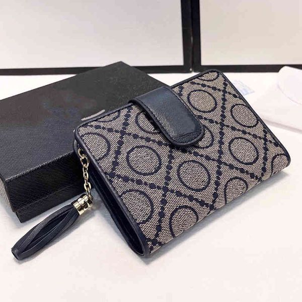 wallets letter print multiple card slots leather luxury designer clutch crossbody cardholder purses 220328, Red;black
wallets letter print multiple card slots leather luxury designer clutch crossbody cardholder purses 220328, Red;black