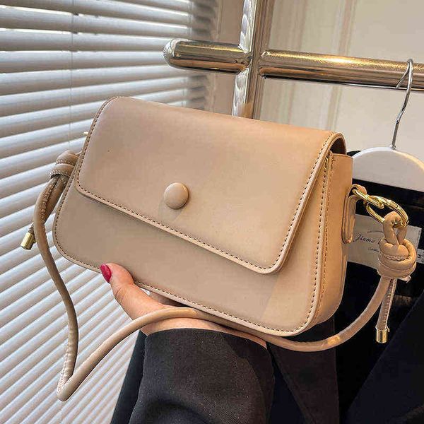 popular texture women's bags 2022 new trendy summer all-match simple messenger bag shoulder armpit solid color small square bag g220506
popular texture women's bags 2022 new trendy summer all-match simple messenger bag shoulder armpit solid color small square bag g220506