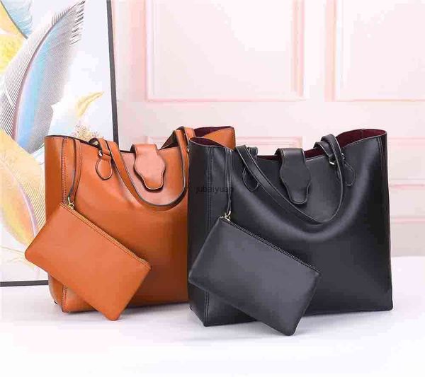 fashion luxury shopping bag large capacity solid color fashion double g logo crossbody bags handbags designer women shoulder bag purse 2colo
fashion luxury shopping bag large capacity solid color fashion double g logo crossbody bags handbags designer women shoulder bag purse 2colo