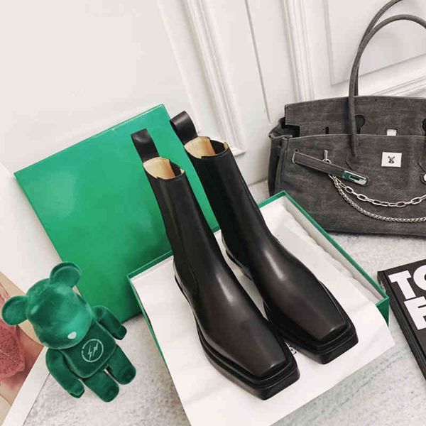 boots autumn and winter style square toe boots chelsea women's high street fan middle tube chimney, Black
boots autumn and winter style square toe boots chelsea women's high street fan middle tube chimney, Black