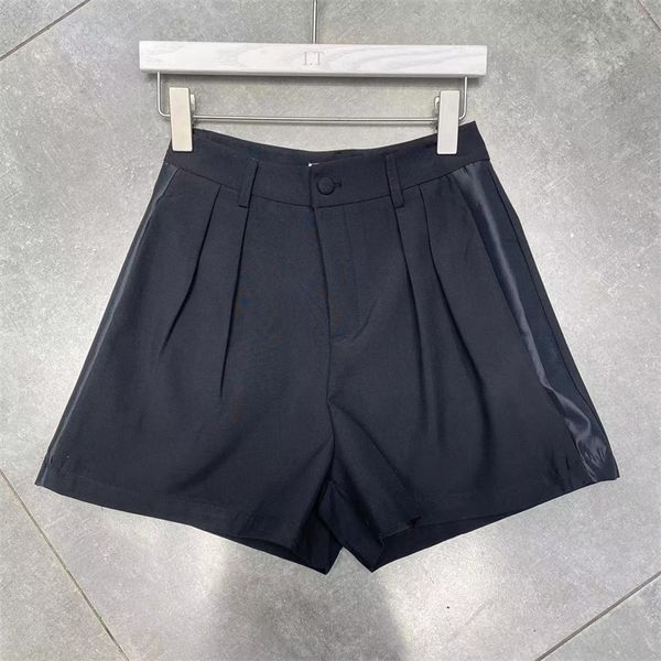 warehouse clothing spring and summer new pleated high waist shorts women's cotton blended twill temperament versatile button wide leg p, White;black
warehouse clothing spring and summer new pleated high waist shorts women's cotton blended twill temperament versatile button wide leg p, White;black
