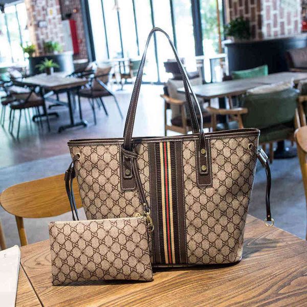handbag store bag large capacity bag stripe classic printed style shoulder bags
handbag store bag large capacity bag stripe classic printed style shoulder bags
