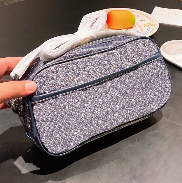 luxurys designers camera bags wallets card holder cross body tote cards coins men genuine leather shoulder bags envelope purse womens holder
luxurys designers camera bags wallets card holder cross body tote cards coins men genuine leather shoulder bags envelope purse womens holder